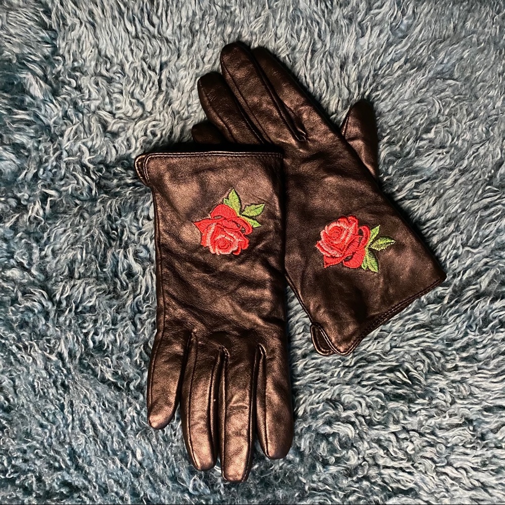 Rose Embroidered Leather Gloves